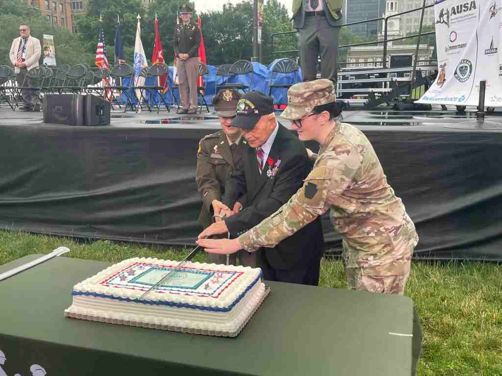 Army 250_CAke_Heroes Media Group